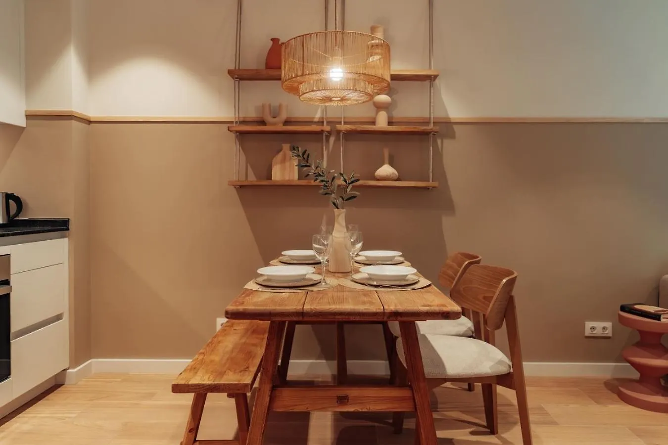Casa Carlit - 1 Bedroom Apartment Near Plaza Tetuan 바르셀로나
