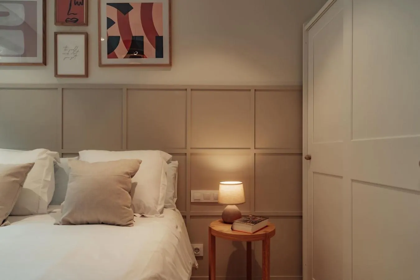 Casa Carlit - 1 Bedroom Apartment Near Plaza Tetuan 바르셀로나