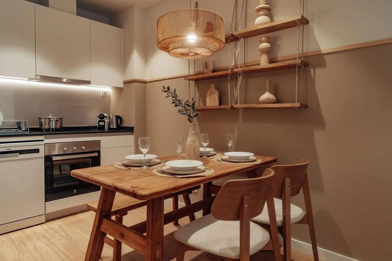 Casa Carlit - 1 Bedroom Apartment Near Plaza Tetuan 바르셀로나